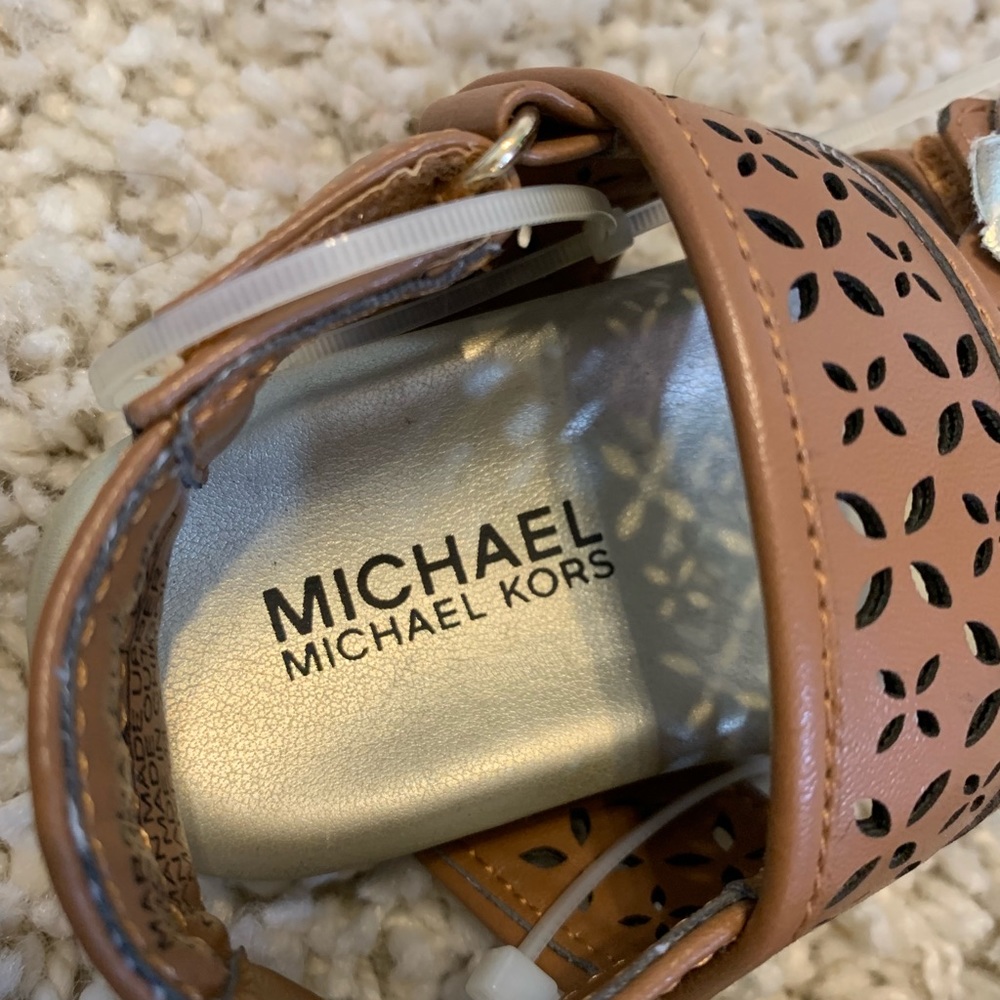 Sandals - Picture 3 of 4